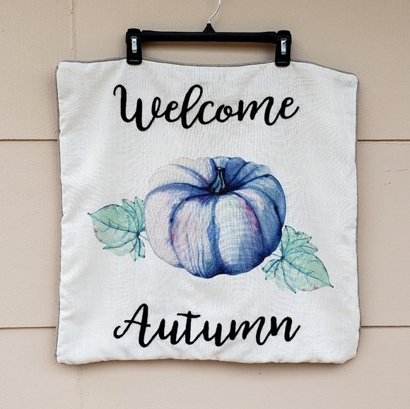 Welcome Autumn blue pumpkin pillowcase - Picture 1 of 5